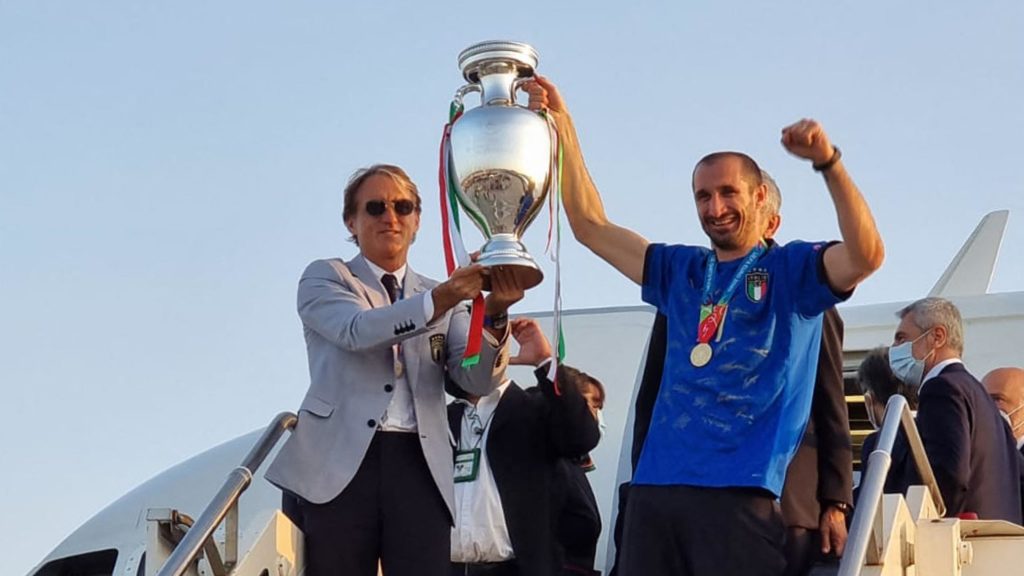LIVE: It's coming Rome - Italiens Präsident Mattarella empfängt die Nationalmannschaft