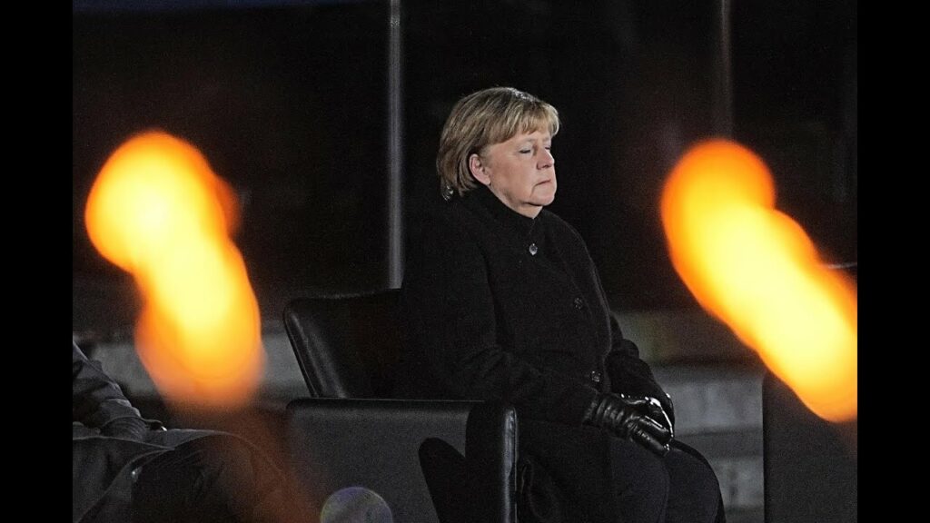 Abschied LIVE: Großer Zapfenstreich der Bundeswehr für Angela Merkel
