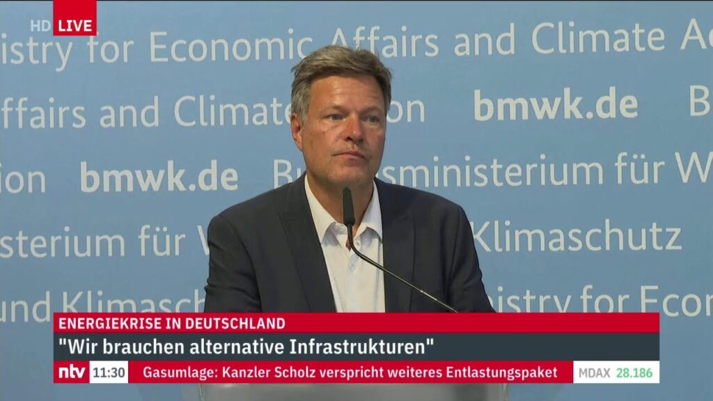 LIVE: Statement von Bundeswirtschaftsminister Robert Habeck bei der Industriekonferenz