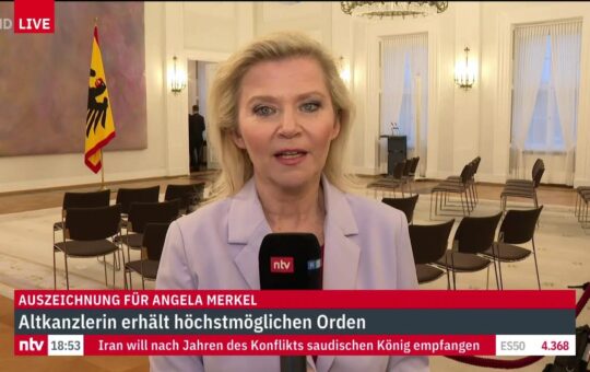 LIVE: Ex-Bundeskanzlerin Angela Merkel erhält Verdienstorden in besonderer Ausführung