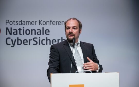 LIVE: Pressekonferenz zur Potsdamer Konferenz für Nationale Cybersicherheit