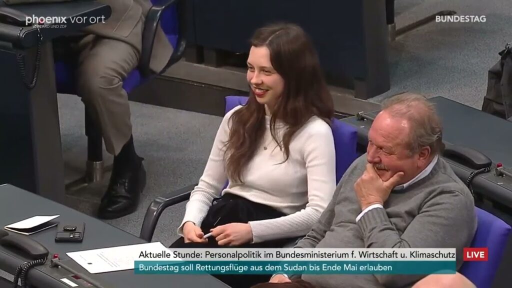 LIVE: Aktuelle Stunde im Bundestag mit Diskussionen über Robert Habecks Personalpolitik