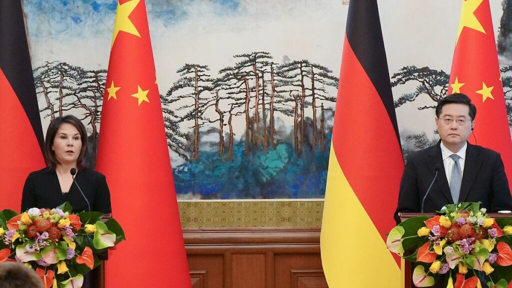 LIVE: Pressekonferenz mit Bundesaußenministerin Baerbock und dem chinesischen Außenminister Qin Gang