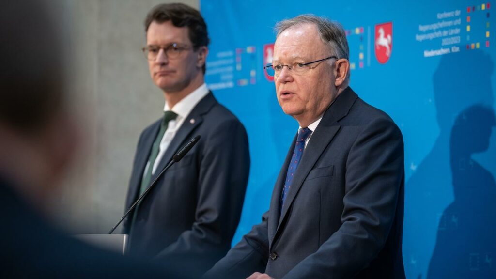 LIVE: Statements von Ministerpräsidenten Wüst und Weil zum Bund-Länder-Gipfel