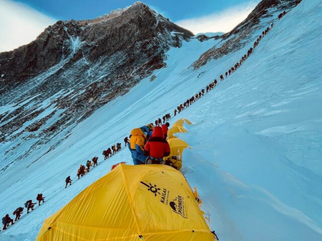 Mount Everest: Verhältnisse in Schlüsselpassage sorgen für Anspannung bei Alpinisten