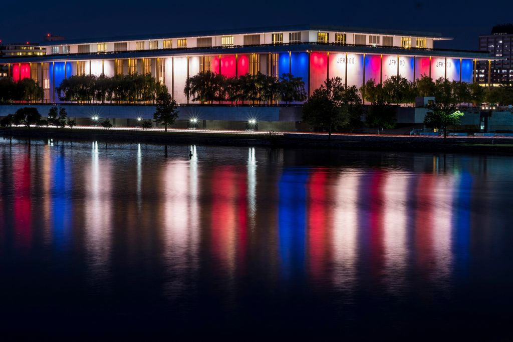 Donald Trump übernimmt die Macht an der Kulturinstitution Kennedy Center: So reagieren die Gegner Donald Trump übernimmt die Macht an der Kulturinstitution Kennedy Center: So reagieren die Gegner
