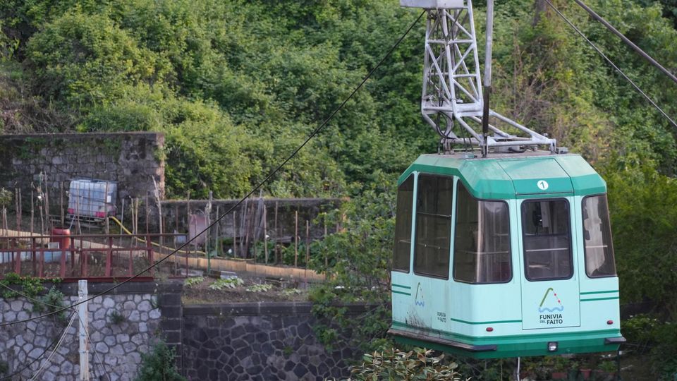 Monte Faito bei Neapel: Vier Tote bei Seilbahn-Unglück in Süditalien