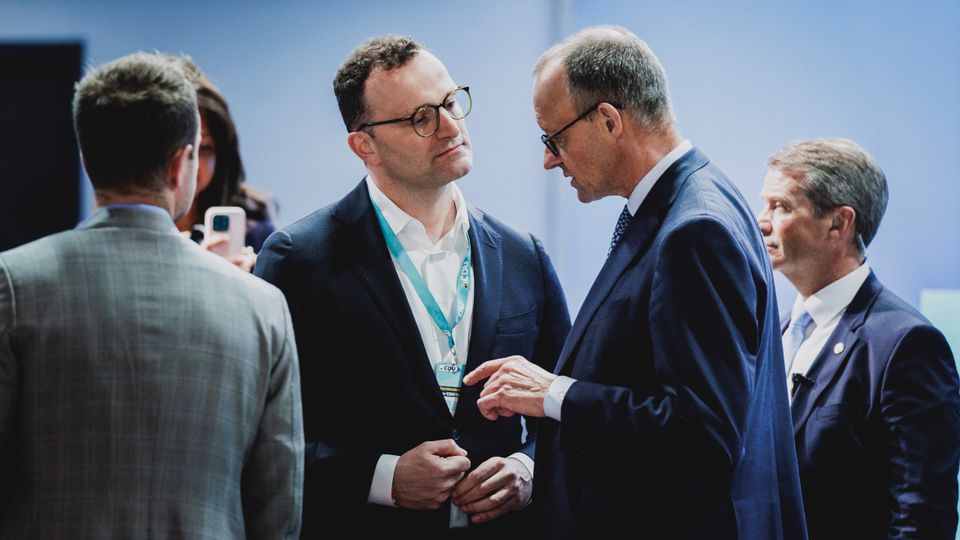 Jens Spahn: Kann der künftige Fraktionschef Friedrich Merz gefährlich werden?