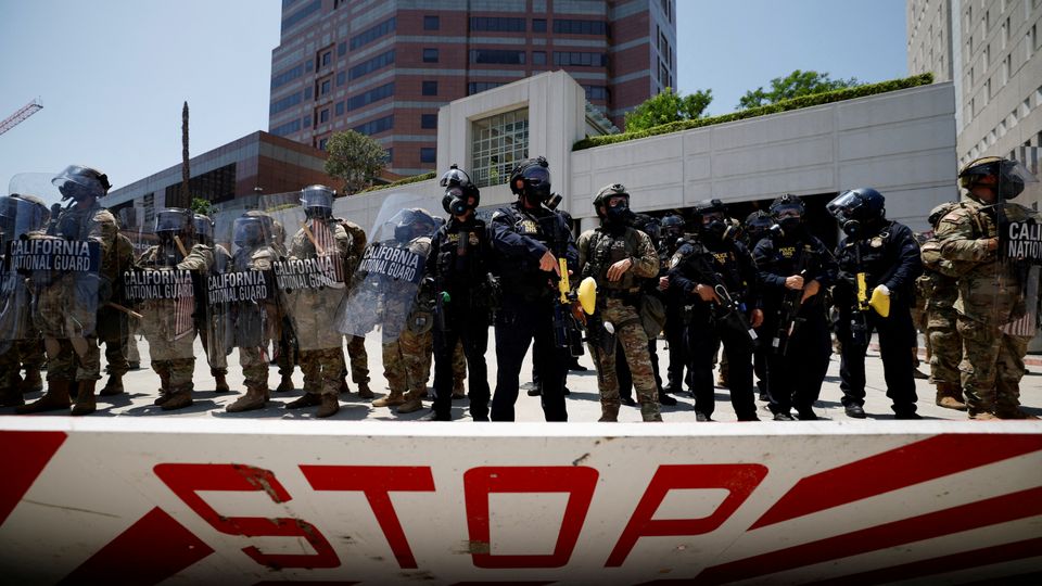 Los Angeles: Sicherheitskräfte gehen gegen Demonstranten vor