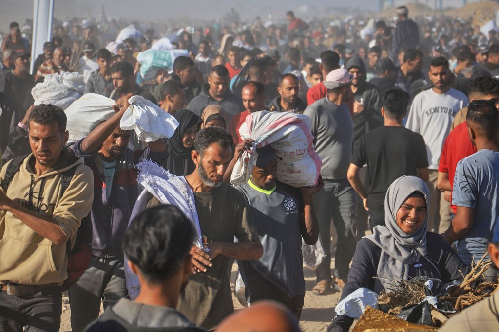 Schüsse auf Hilfesuchende in Gaza: »Menschen wurden von Kugeln in der Brust, den Beinen und sogar im Gesicht getroffen« Schüsse auf Hilfesuchende in Gaza: »Menschen wurden von Kugeln in der Brust, den Beinen und sogar im Gesicht getroffen«