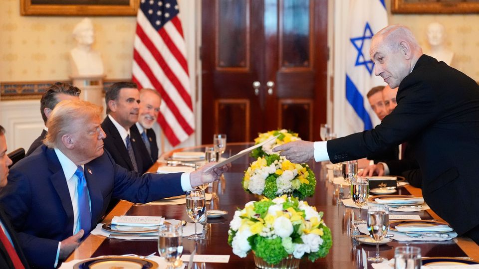 Donald Trump und Benjamin Netanyahu sprechen über Nahost, Gazakrieg und Friedens-Nobelpreis Donald Trump und Benjamin Netanyahu sprechen über Nahost, Gazakrieg und Friedens-Nobelpreis