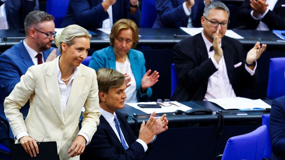 Generaldebatte im Bundestag: der Liveblog – Julia Klöckner ermahnt polemische Alice Weidel Generaldebatte im Bundestag: der Liveblog – Julia Klöckner ermahnt polemische Alice Weidel